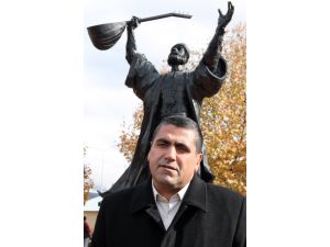Aleviler, Tunceli Cemevinde Başbakan Davutoğlunun Açıklamalarını Bekliyor