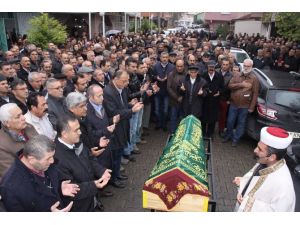 Kılıçdaroğlu’nun Kayınvalidesi İçin Cemevinde Tören