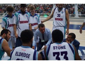 Sinpaş Denizli Basket’te Galibiyet Sevinci