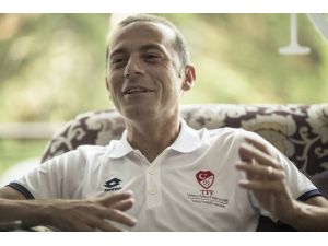 Cüneyt Çakır Ameliyat Oldu