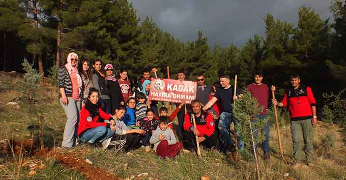 Kadak Ağaçlandırma Şenliğinde Buluştu  