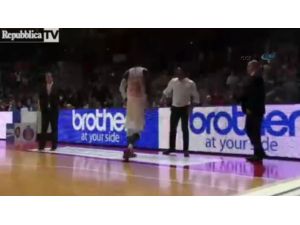 İtalyan Koç Çileden Çıktı