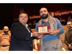 9. Ulusal Bilecik Tiyatro Festivalinde Tuzak Adlı Oyun İzleyicilerle Buluştu