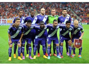 Anderlecht Sahasında Kalesini Gole Kapatıyor