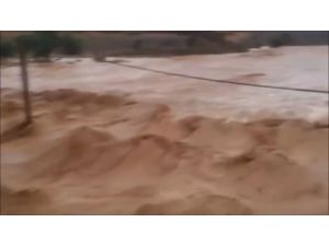 Sel Felaket Getirdi: En Az 17 Ölü, 18 Kayıp