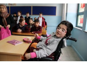 Dilaranın Okul Hasreti 2 Ay Sonra Son Buldu