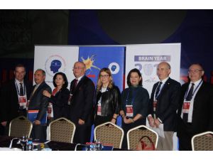 Ağrı Kesicilerin Zamanla Kendisi Baş Ağrısına Neden Oluyor