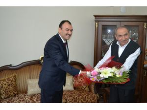 Kayseri Milli Eğitim Müdüründen Öğretmenlere Anlamlı Ziyaret