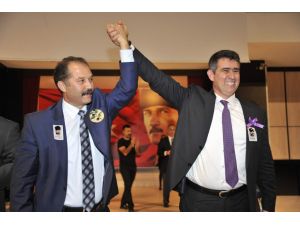 Tbb Başkanı Feyzioğluna Başöğretmen Atatürk Onur Ödülü