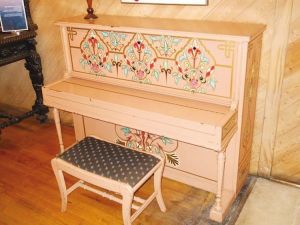 Casablanca Filminin Ünlü Piyanosu 2.9 Milyon Dolara Satıldı