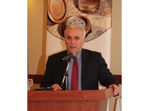 “Olumsuzluklara Rağmen Türkiye Ekonomisi, Büyümesini Sürdürüyor”