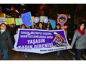 Kadın Dayanışması Kadına Şiddete Karşı Yürüdü