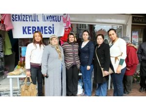 Kermes Geliriyle Okul Boyanacak
