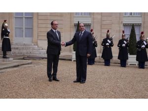 Mısır Devlet Başkanı Sisi, Fransız Mevkidaşı Hollande İle Görüştü