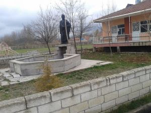 Frigya Kralı Midas Almış Eline Sopayı