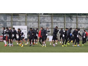 Gaziantepspor, Galatasaray Maçına Eksik Oyuncularla Hazırlanıyor