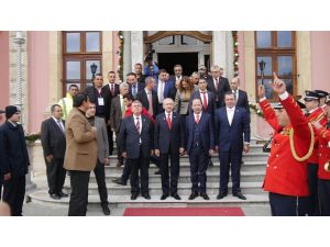Kılıçdaroğlu, Chp’li Belediye Başkanı Gürkan’ı Ziyaret Etti
