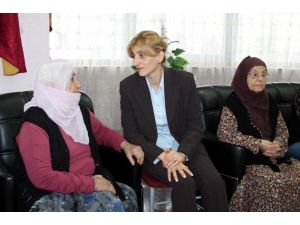 Kadın Asker Ve Asker Eşlerinden Duygulandıran Ziyaret