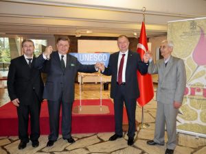 Ebru Sanatı Unesco’nun Somut Olmayan Kültür Mirası Listesinde