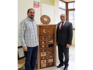 Cumhurbaşkanı Erdoğana Hemşehrilerinden Forslu Hediye