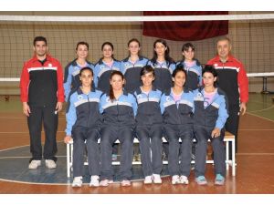 Dicle’nin Sultanları Voleybolda Lige Galibiyetle Başladı
