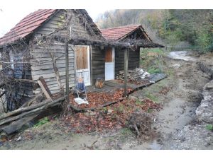 Akçakoca Sarı Yayla Köyünde Heyelan