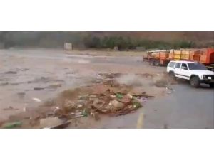 Sel Suları Bir Anda Geldi