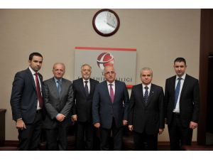 Kosovalı İş Adamları Vali Tuna’yı Ziyaret Etti