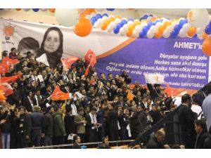 Bu Pankart Başbakan’a Özel !