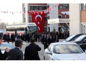 Erzurum’da Bir Grup Konutzede Başbakan Davutoğlundan Destek İstedi