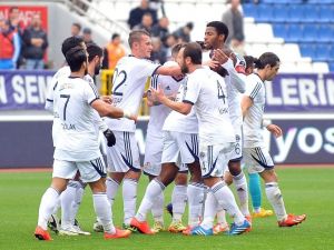 Paşa 3 Puanı 3 Golle Aldı