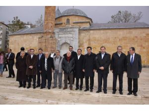 Tbmm Başkanı Cemil Çiçek Kırşehire Geldi