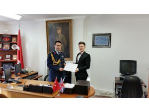 Genelkurmaydan İngiliz Gence Teşekkür
