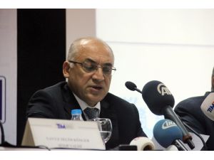 İhracat Kasımda Yüzde 6.4 Azaldı