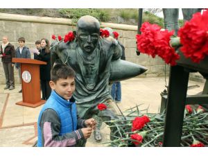 Seyit Onbaşı’ya 75 Yıl Sonra İlk Tören