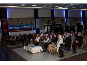 Esenyurt’ta Kadına Karşı Şiddeti Önleme Paneli