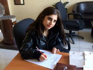 Bedensel Engelli Genç Kızın Okuma Azmi