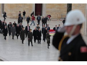 Rusya Devlet Başkanı Putin Anıtkabiri Ziyaret Etti