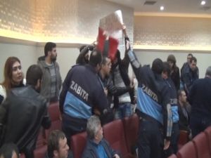 Yolava’da Olaylı Ağaç Toplantısı