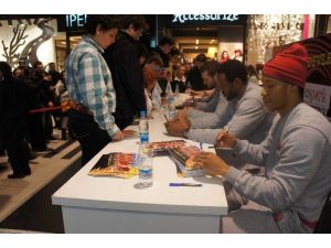 Nsk Eskişehir Basket Takımı Yoğun İlgi Gördü