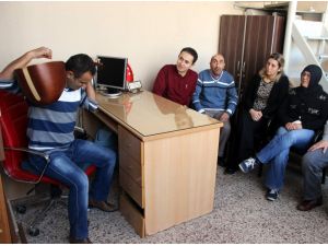 (Özel Haber) Sazı Ensesinde Çalıyor
