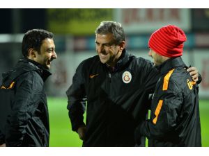 Galatasaray Hamzaoğlu İle İlk Maçına Çıkıyor