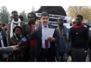 Abd Büyükelçiliği Önünde Mıcheal Brown Protestosu