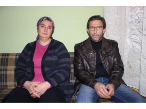 (Özel Haber) - Evde Kaçan Lise Öğrencilerinin Aileleri Perişan