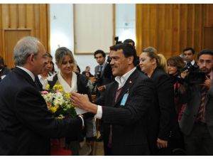 Chp Genel Başkanı Kılıçdaroğlu Engellilerle Bir Araya Geldi