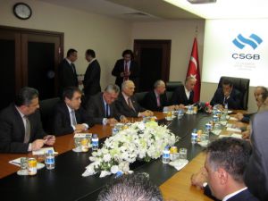 Bakan Çelik, İşçi Ve İşveren Temsilcileri İle Bir Araya Geldi