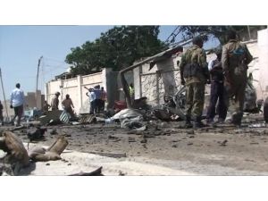 Bm Konvoyunun Yakınında Patlama: 4 Ölü, 10 Yaralı