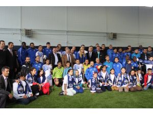 Süper Lig Futbolcularını Zorlayan Gösteri Maçı