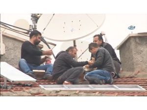 Çatıda Mesaiye Yemek Molası