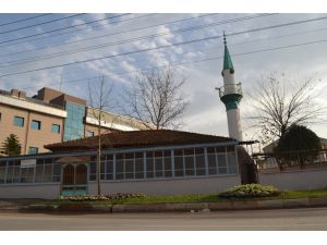 İnegöl’de Hutbesiz Kılınan Cuma Namazı Tartışması